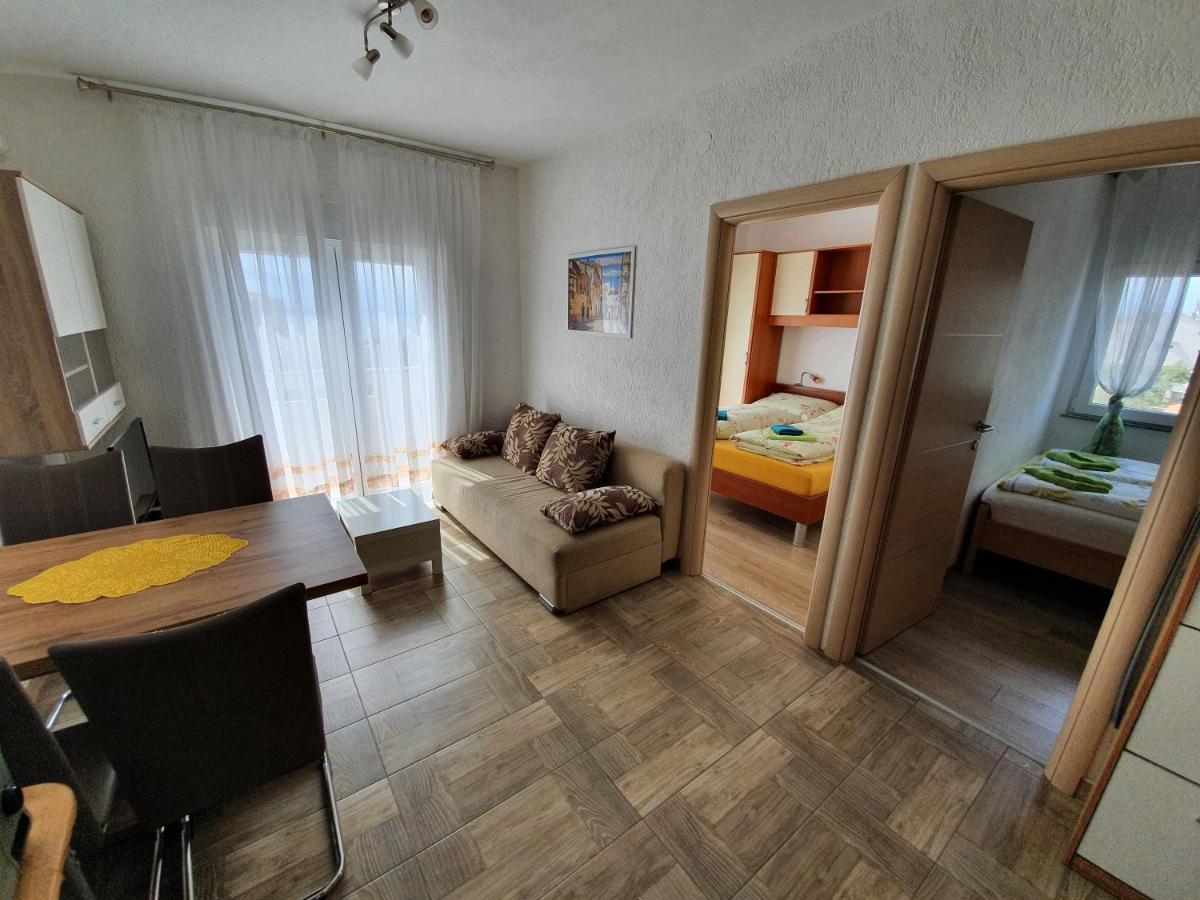 Apartmani Bozic-Tokic Krk Town Extérieur photo