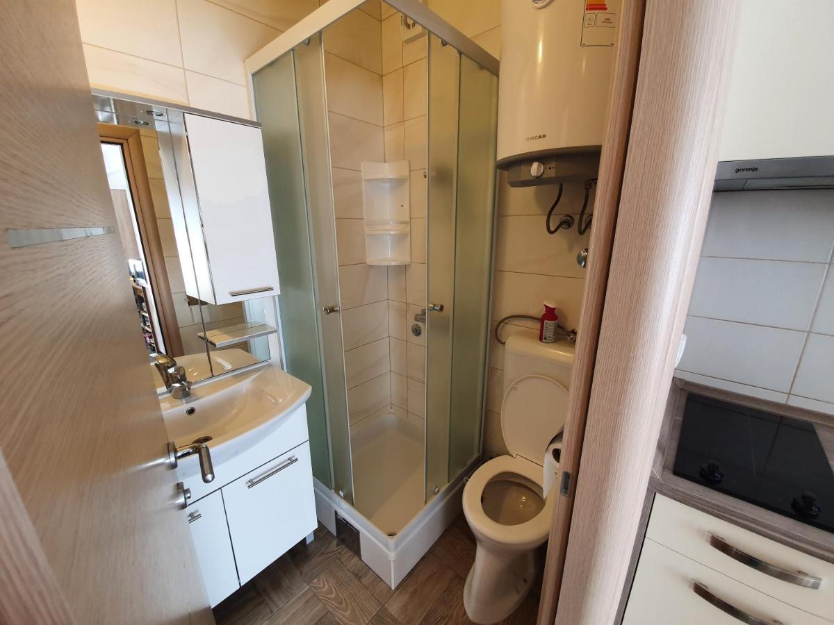 Apartmani Bozic-Tokic Krk Town Extérieur photo